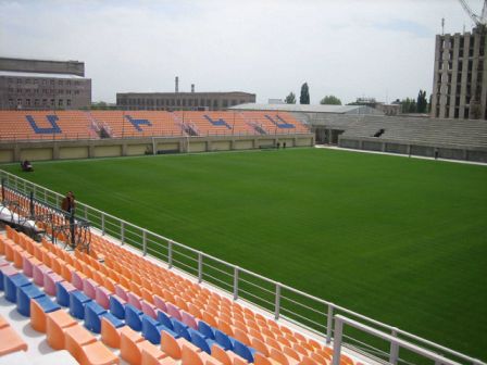 Mika Stadium 球場的照片
