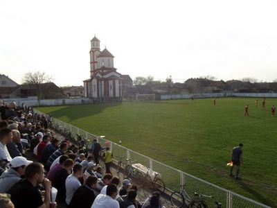 Слика Gradski stadion Nova Pazova