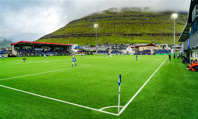 Immagine dello stadio Við Djúpumýrar