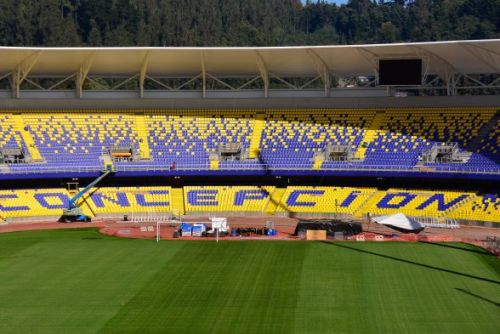 Zdjęcie stadionu Estadio Municipal Ester Roa Rebolledo