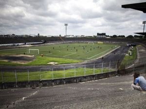 Roumdé Adjia 球場的照片