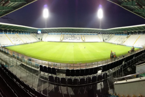 Kazım Karabekir Stadium 球場的照片